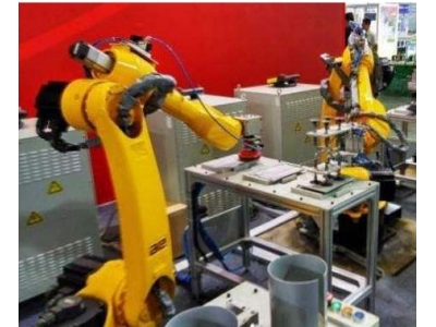 工業(yè)機(jī)器人拋光打磨工作站