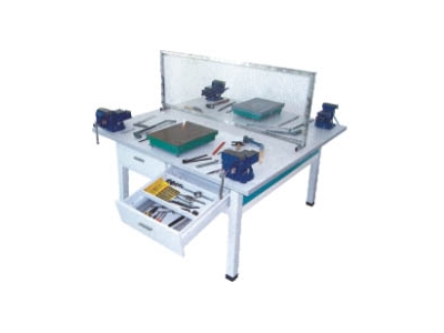 鉗工實(shí)訓(xùn)成套設(shè)備（鉗工實(shí)訓(xùn)桌、雙面四工位）
